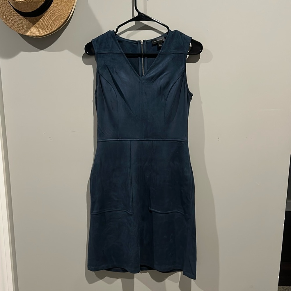 Limited size 2 jumper dress - blue